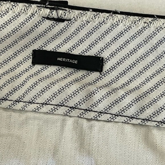 Talbots Black Crop 16W pants with button pockets in back. - Picture 6 of 7